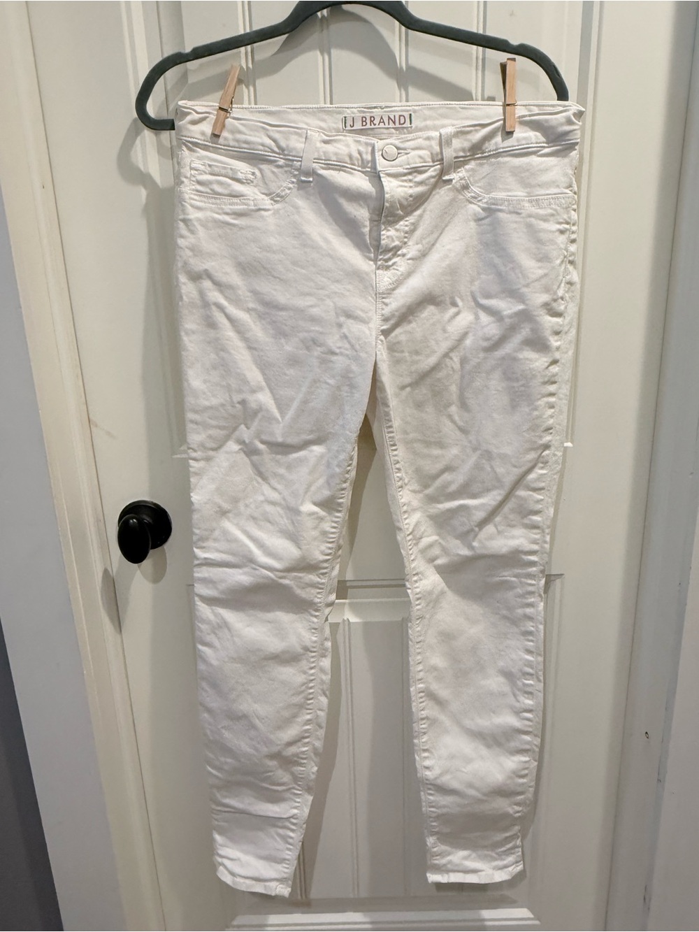 J Brand White Skinny Jeans - Clean Slim Fit